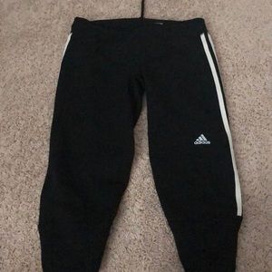 Capri Adidas leggings/joggers